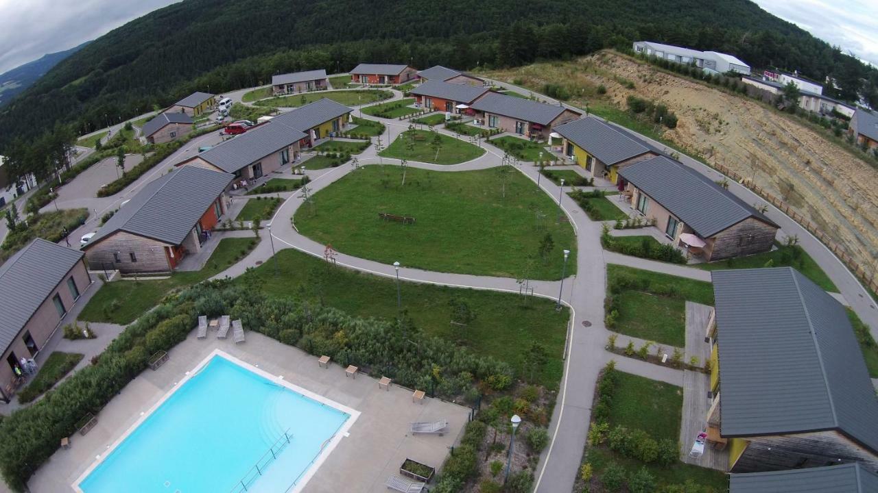 Les Hauts Du Gevaudan Hotel Montrodat ภายนอก รูปภาพ